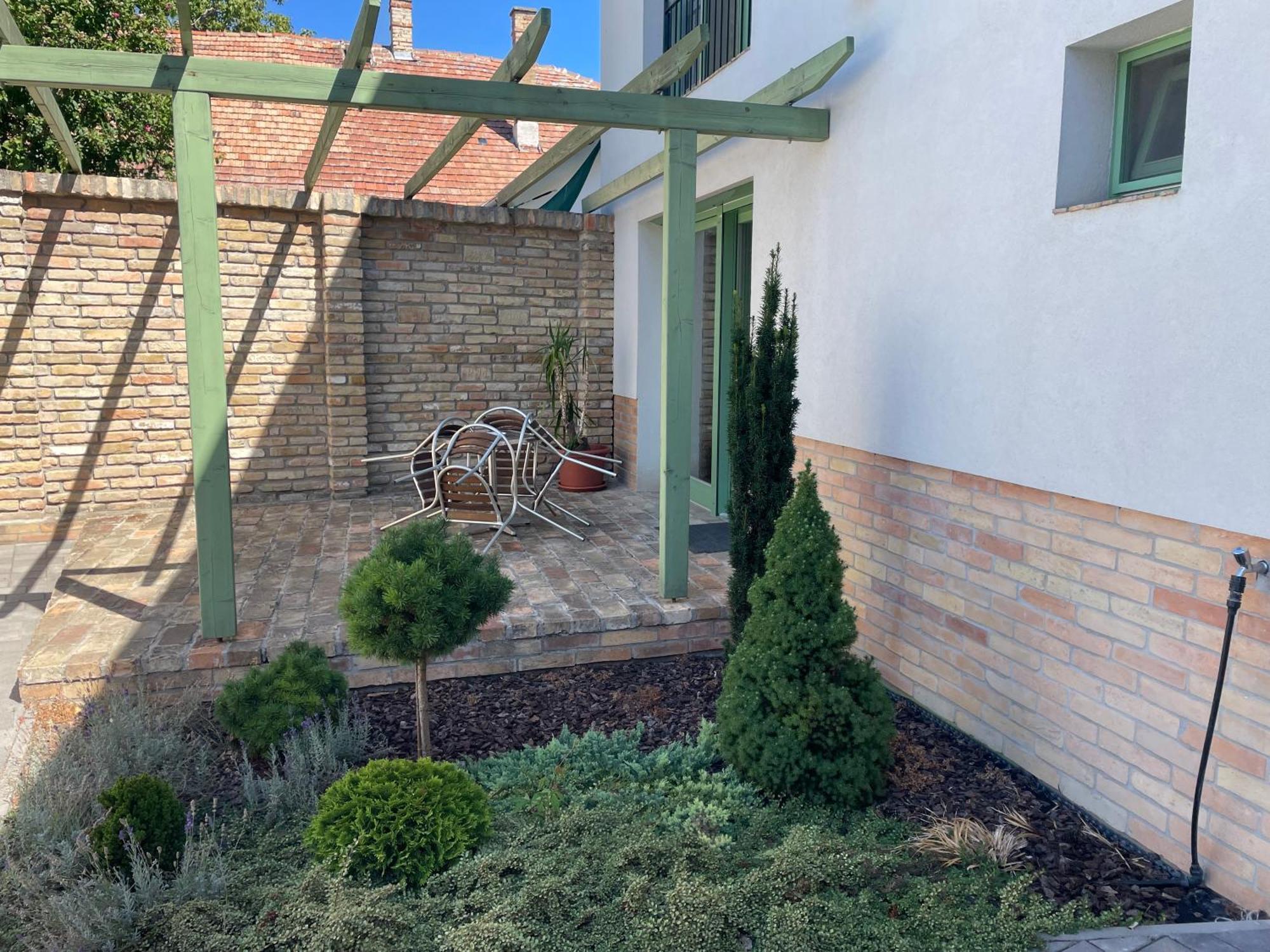 Jokai Apartman Dunafoldvar Zewnętrze zdjęcie