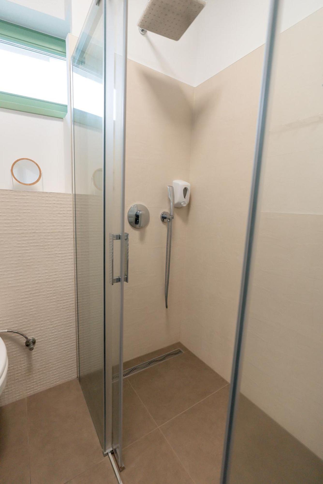 Jokai Apartman Dunafoldvar Zewnętrze zdjęcie